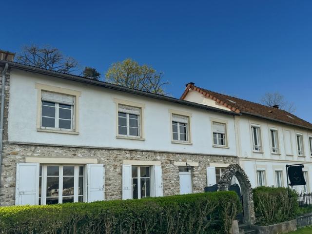 BOISSISE LE ROI 77 Bords de Seine, Maison de caractère 216 m2 environ 7 pièces sur terrain de 700 m2
