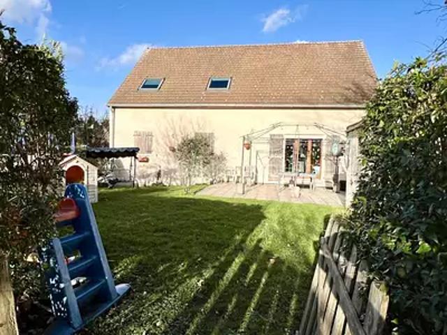 Coulommiers 77120 Achat / Vente maison 9 pièces t9 piscine terrasse