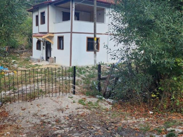 Bolu Mudurnu Hüsamettindere Ķöyde Takasa Açık Satılık 2 Katlı Konak Villa
