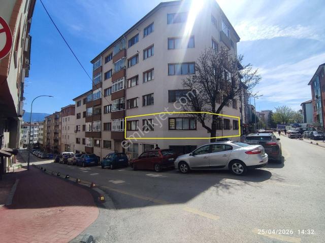 Bolu Tabaklar Mah. 3+1 Satılık Köşe Daire