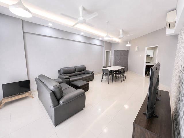 BOLEH FULL LOAN 2 PARKING RENOVATED Villa Wangsamas Condo