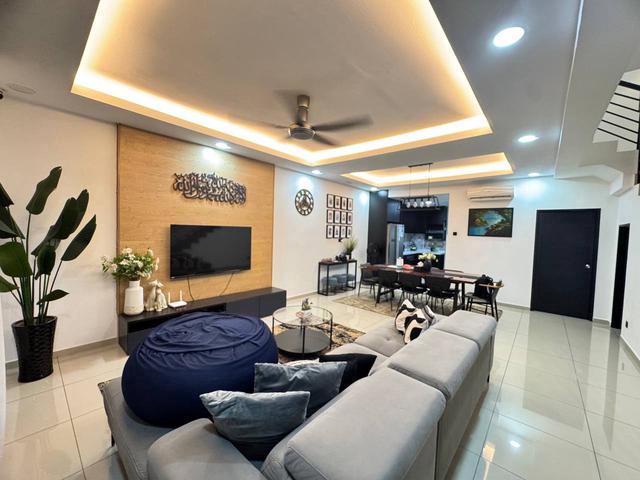 BOLEH FULL LOAN Double Storey Azalea Bukit Rahman Putra Sungai buloh
