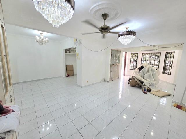 BOLEH FULL LOAN RENOVATED Seksyen 19 Shah Alam Double Storey