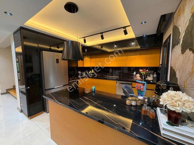 Bölgenin En Özel 5+1 Villası Satışta