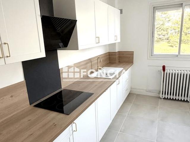 Bolle appartement t4 balcon et parking