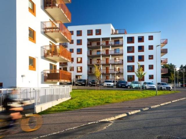 Boplats Väst Lägenhet Stenbrottet 13