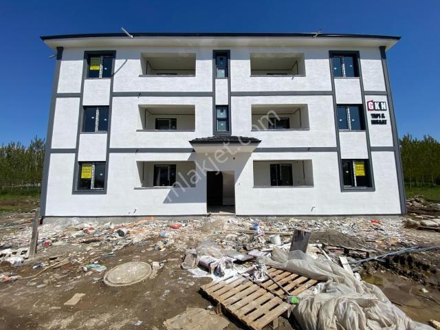 Bora Emlak'dan Yeni Mahalle'de Satılık 1+1 Daire
