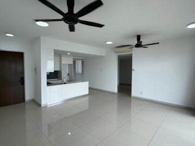Bora Residence 3 Bedroom Condominium Rental Danga Bay
