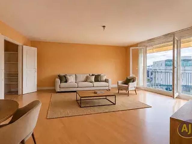 Bordeaux 33000 Achat / Vente appartement 4 pièces t4 terrasse parking