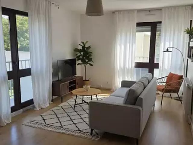 Bordeaux 33000 Achat / Vente appartement 2 pièces t2 au dernier étage parking