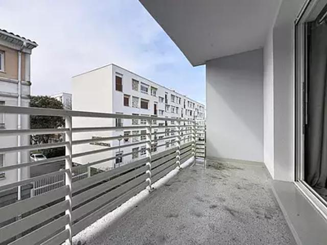 Bordeaux 33000 Achat / Vente appartement 2 pièces t2 balcon parking