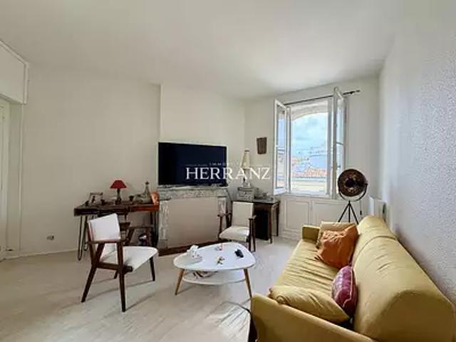 Bordeaux 33000 Achat / Vente appartement 3 pièces t3 au dernier étage