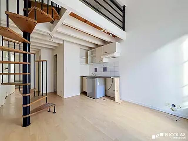 Bordeaux 33000 Achat / Vente appartement 3 pièces t3 au dernier étage