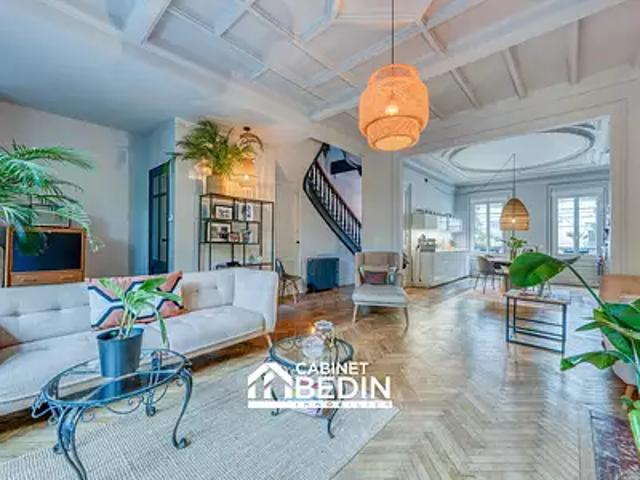 Bordeaux 33000 Achat / Vente maison 7 pièces t7 au dernier étage terrasse