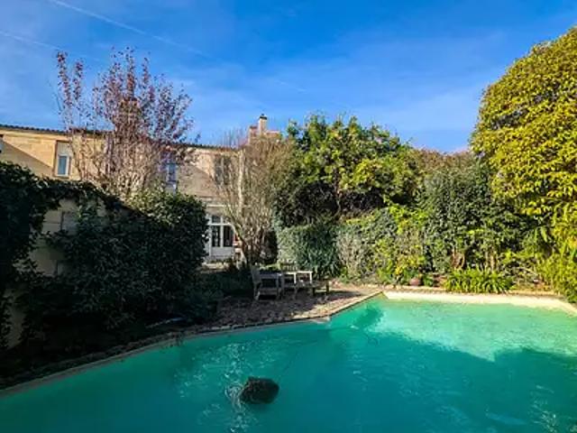 Bordeaux 33000 Achat / Vente maison 8 pièces t8 au dernier étage