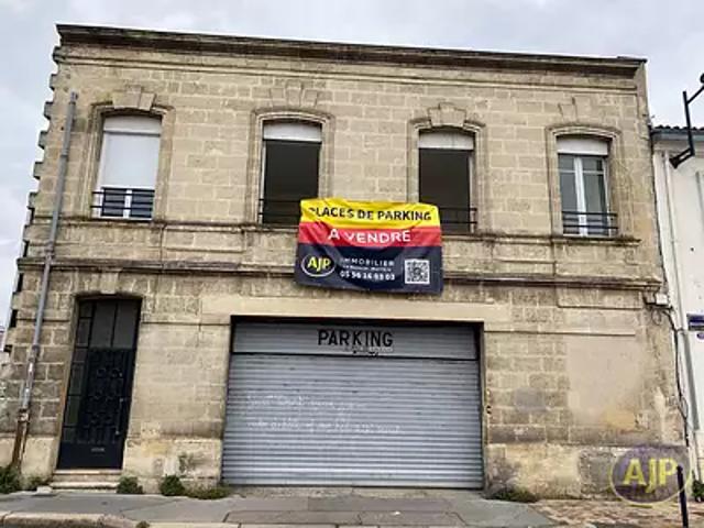 Bordeaux 33000 Achat / Vente parking au dernier étage