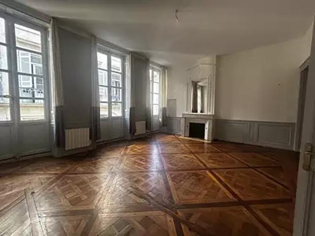 Bordeaux 33000 Location appartement 4 pièces t4