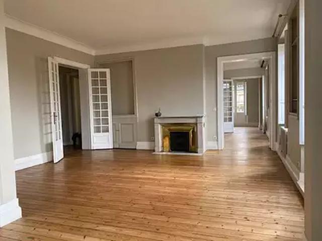 Bordeaux 33000 Location appartement 6 pièces t6 au dernier étage