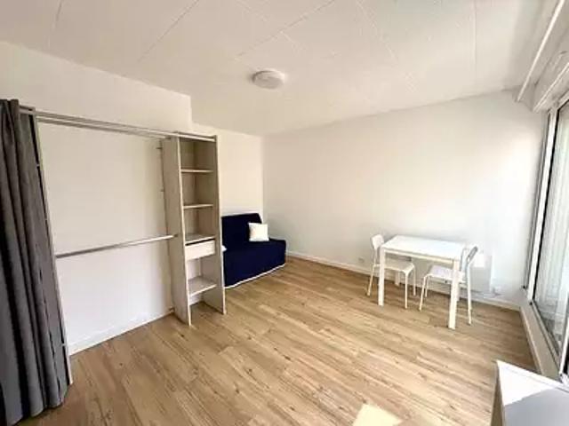 Bordeaux 33000 Location appartement 1 pièce t1 au dernier étage