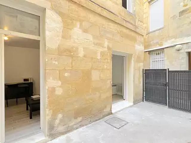 Bordeaux 33000 Location appartement 2 pièces t2 terrasse cave