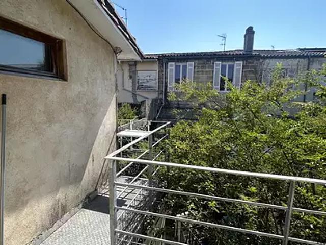 Bordeaux 33000 Location appartement 2 pièces t2 au dernier étage