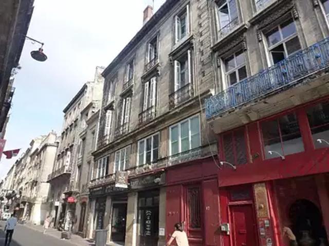 Bordeaux 33000 Location appartement 3 pièces t3 au dernier étage cave