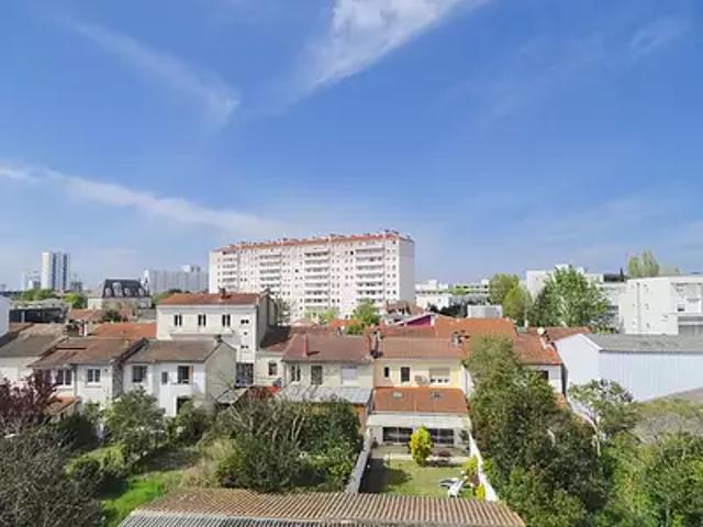 Bordeaux 33000 Location appartement 3 pièces t3 au dernier étage cave