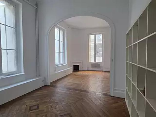 Bordeaux 33000 Location divers 5 pièces