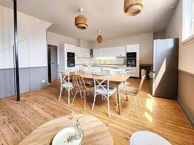 Bordeaux 33000 Location maison 12 pièces t12
