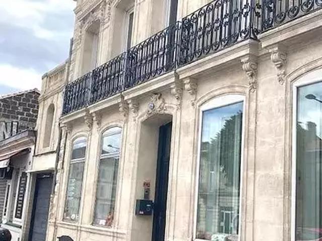 Bordeaux 33000 Location maison 7 pièces t7 terrasse