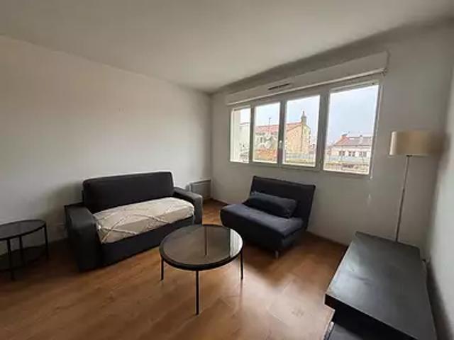 Bordeaux 33100 Location appartement 3 pièces t3 au dernier étage