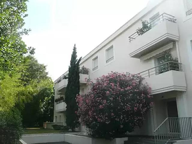 Bordeaux 33200 Achat / Vente appartement 3 pièces t3 au dernier étage cave
