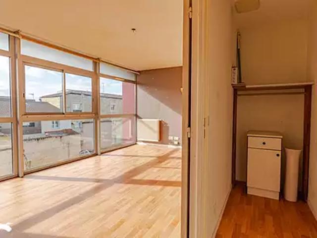 Bordeaux 33300 Achat / Vente appartement 2 pièces t2 au dernier étage parking