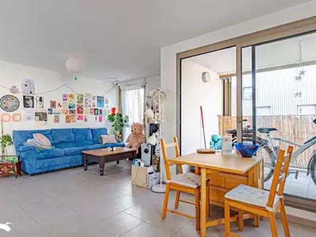 Bordeaux 33300 Achat / Vente appartement 3 pièces t3 au dernier étage parking