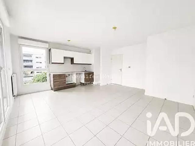 Bordeaux 33300 Achat / Vente appartement 3 pièces t3 parking