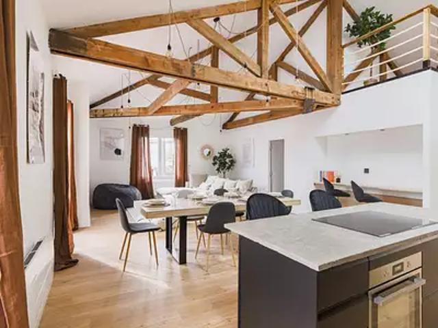 Bordeaux 33300 Location appartement 6 pièces t6 au dernier étage terrasse