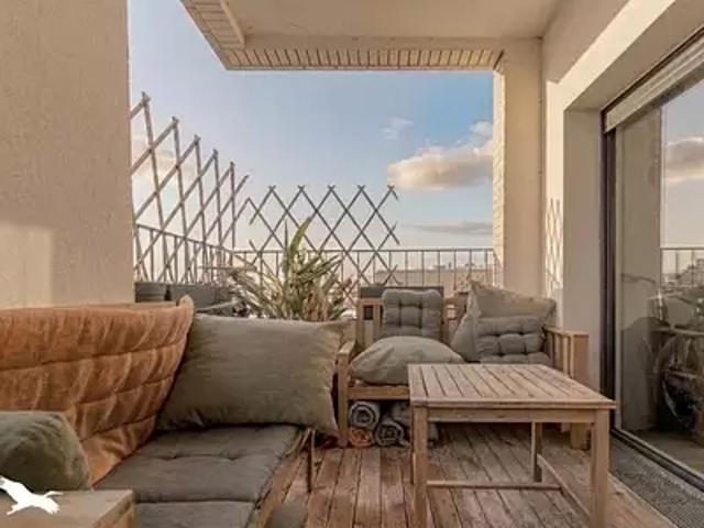 Bordeaux 33800 Achat / Vente appartement 4 pièces t4 au dernier étage parking