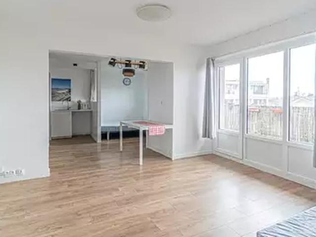 Bordeaux 33800 Achat / Vente appartement 1 pièce t1 au dernier étage