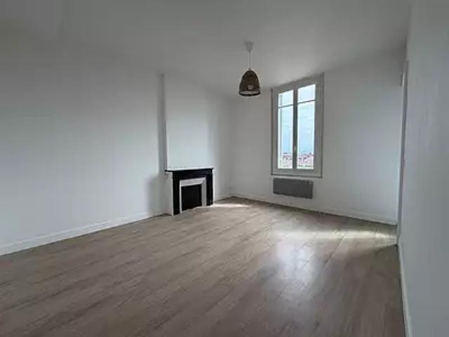Bordeaux 33800 Achat / Vente appartement 2 pièces t2 au dernier étage