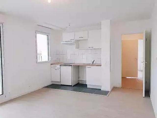 Bordeaux 33800 Location appartement 2 pièces t2 terrasse balcon