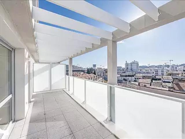 Bordeaux 33800 Location appartement 3 pièces t3 terrasse parking