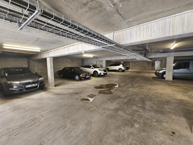 Bordeaux Tondu Place de parking à louer couverte