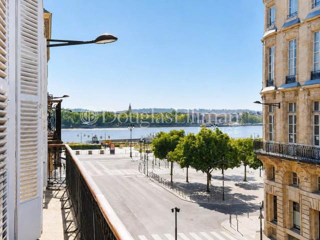 Bordeaux Triangle D’OR Appartement Haussmannien avec balcon. 227m² Bordeaux