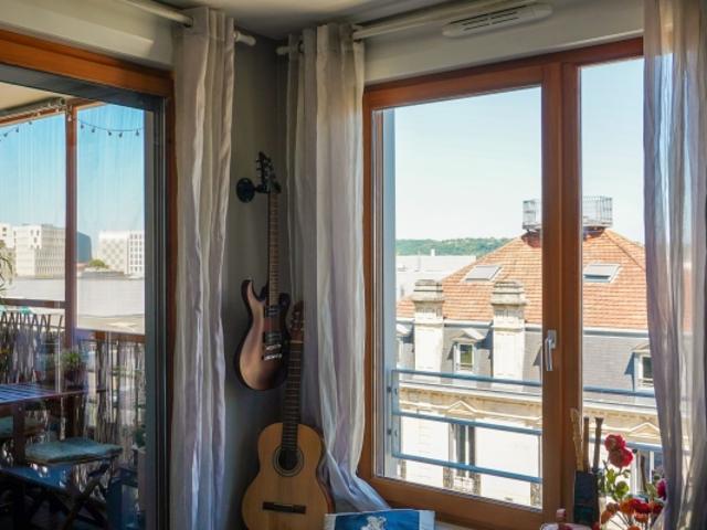 BORDEAUX BELCIER – EURATLANTIQUE – APPARTEMENT T4 TRAVERSANT