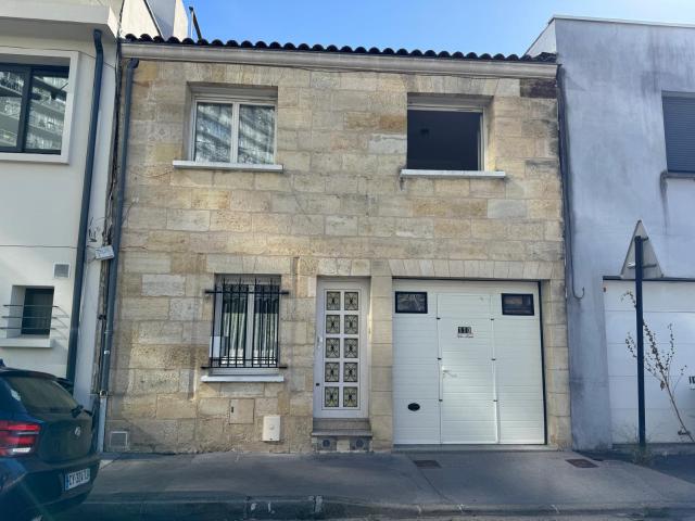 Bordeaux Camille Godard Charmante Maison T6 135 m2 avec cour