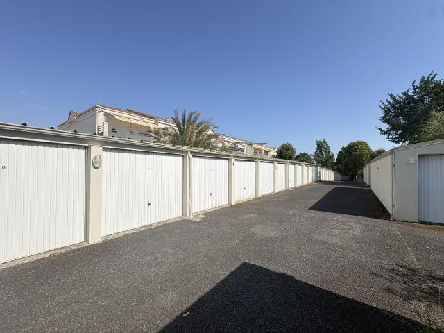 Bordeaux Caudéran centre Garage sécurisé