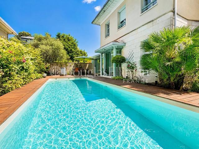 Bordeaux Cauderan Maison familiale avec piscine et garage. 185m² Bordeaux