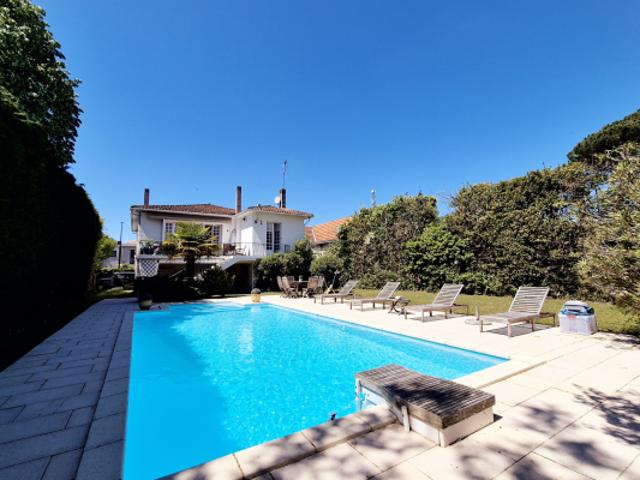 BORDEAUX CAUDÉRAN MAISON FAMILIALE DE 214 M2 AVEC PISCINE