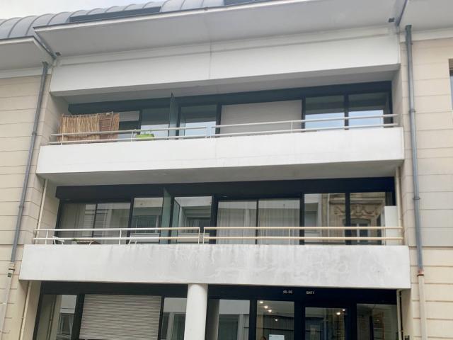 BORDEAUX CENTRE T1 PARKING SOUS SOL RUE DONISSAN