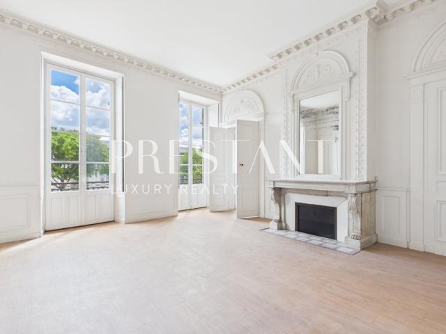 Bordeaux Chartrons Appartement Bourgeois Avec Balcon Pos. 146m² Bordeaux